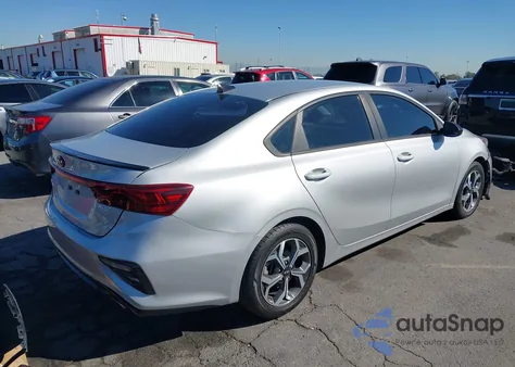 2021 Kia Forte Lxs из США, поврежденный, VIN 3KPF24AD7ME327084